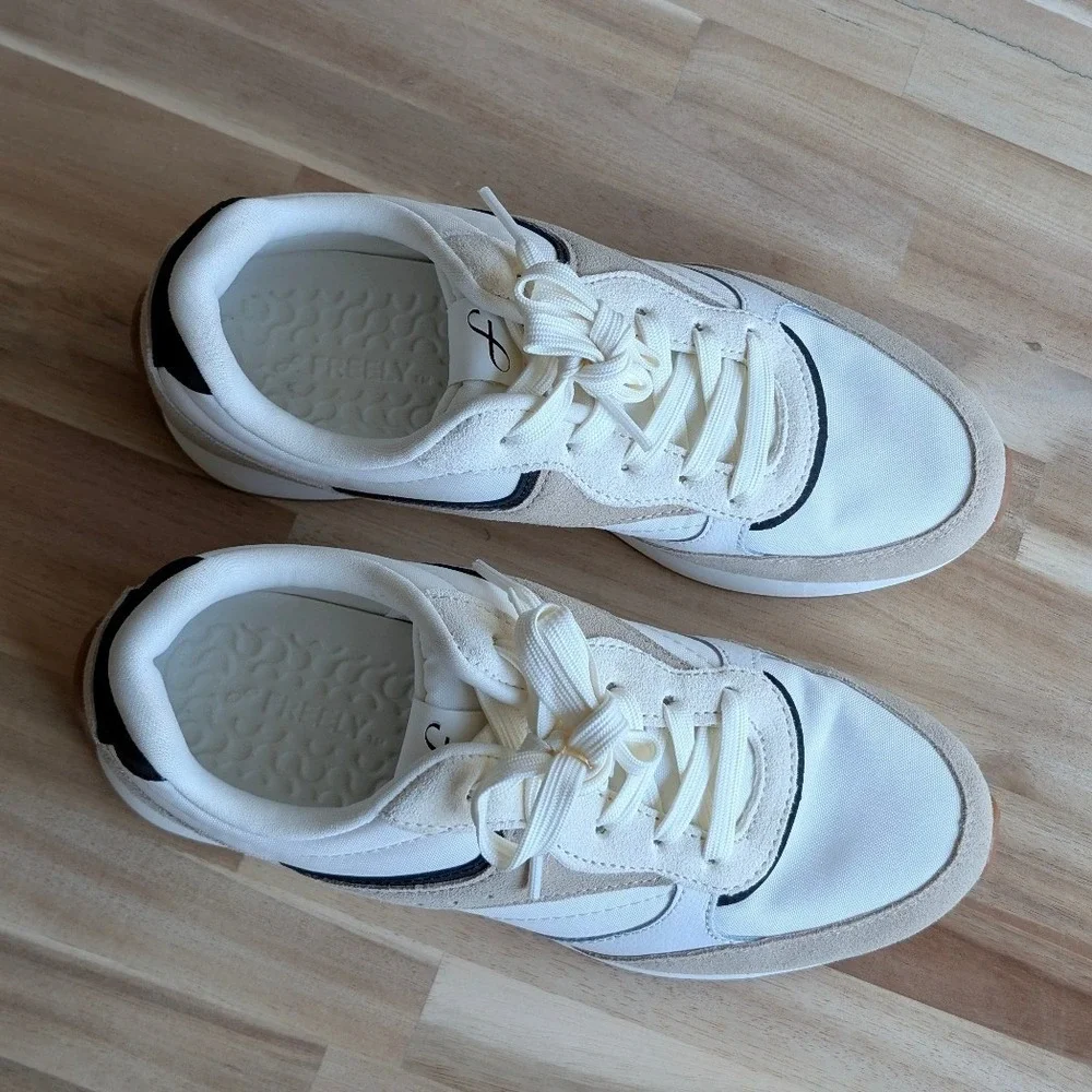 Freely‎ Womens White Tan Suede Mixed Media Lace Up Athletic Shoes Size 8